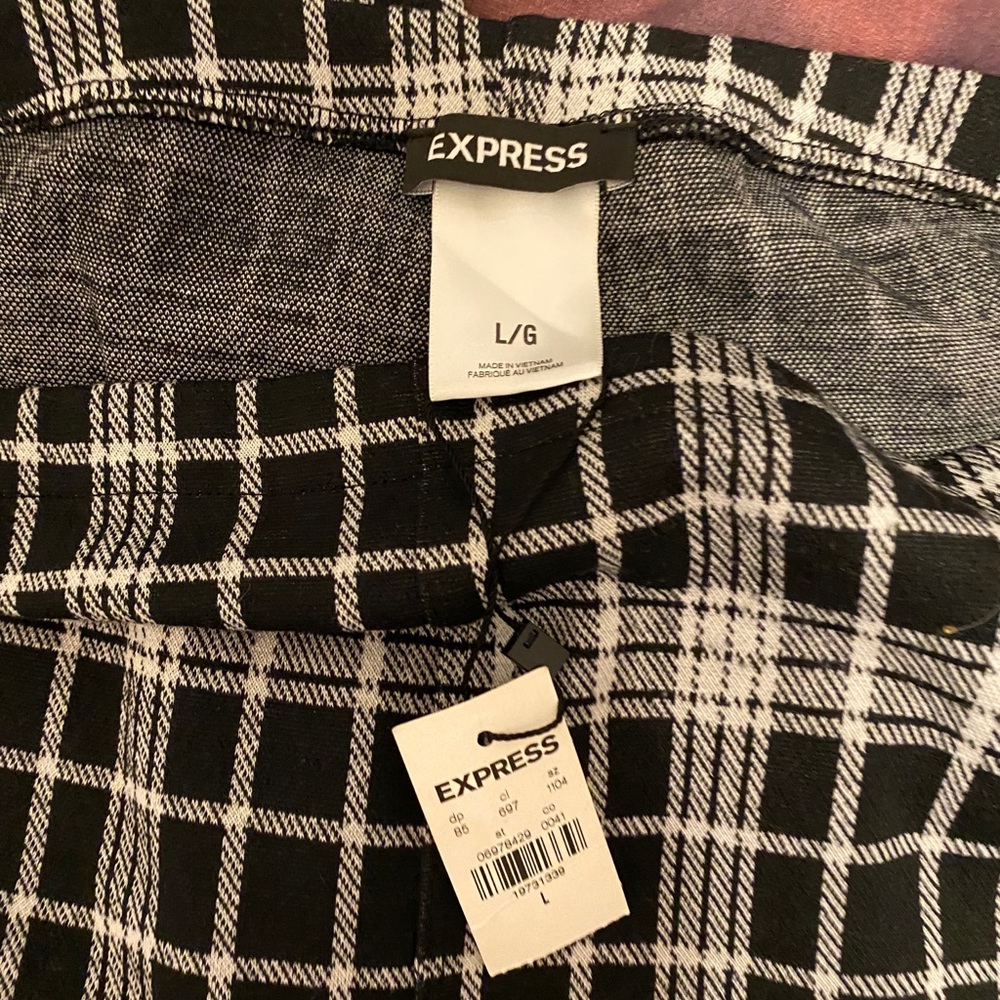 Express Pants - Picture 2 of 4